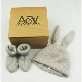 Rabbit Hat & Booties Giftset - Grey